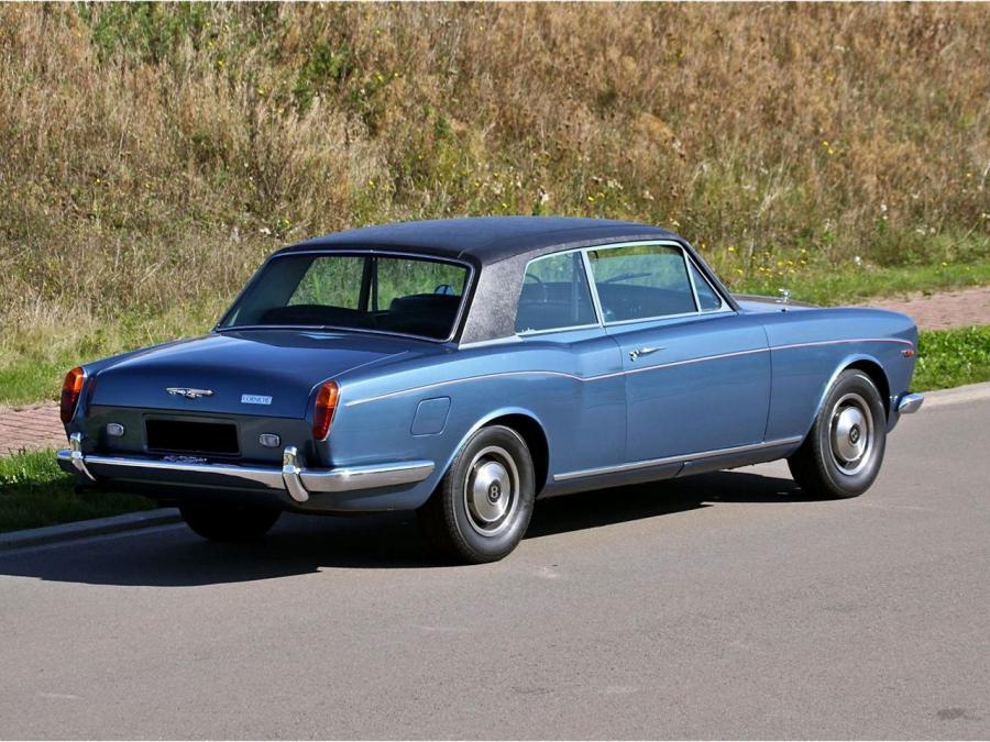 Bentley Corniche Saloon 1971 года  (фото 2 из 2)